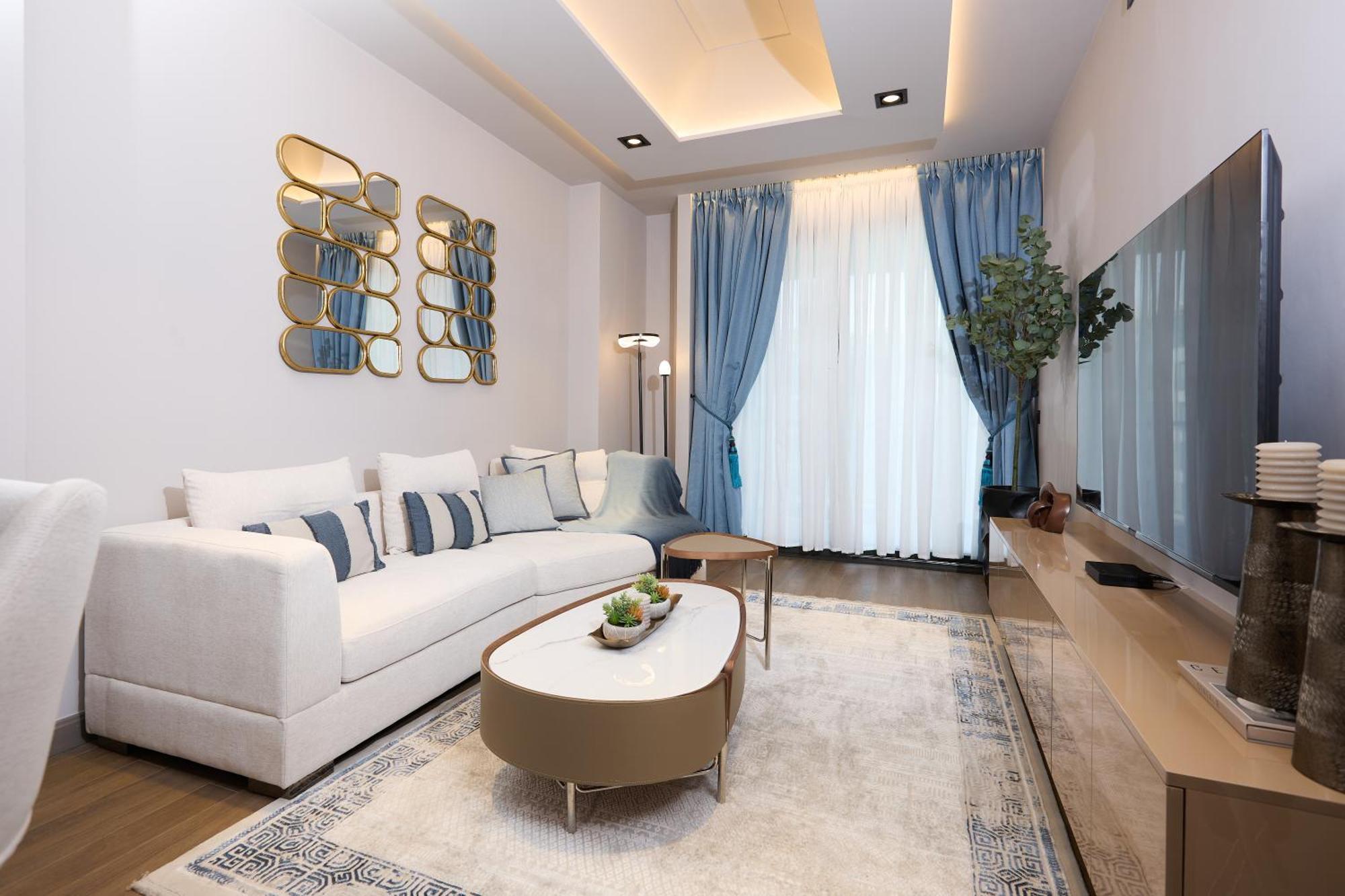 Luxury 1-Bedroom Apartment In Diamond In The City Akra Dış mekan fotoğraf